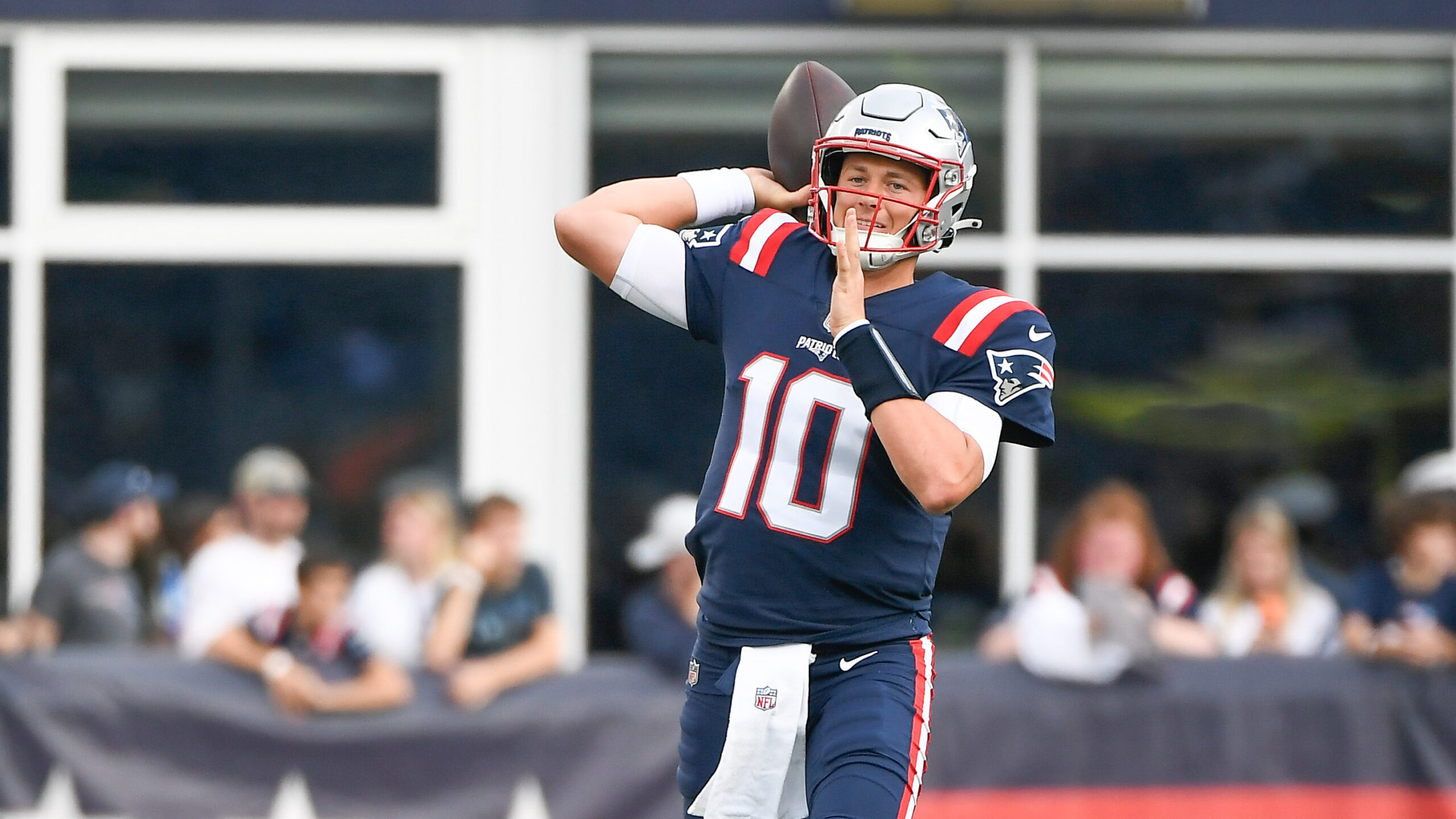 NFL: New York Giants at New England Patriots