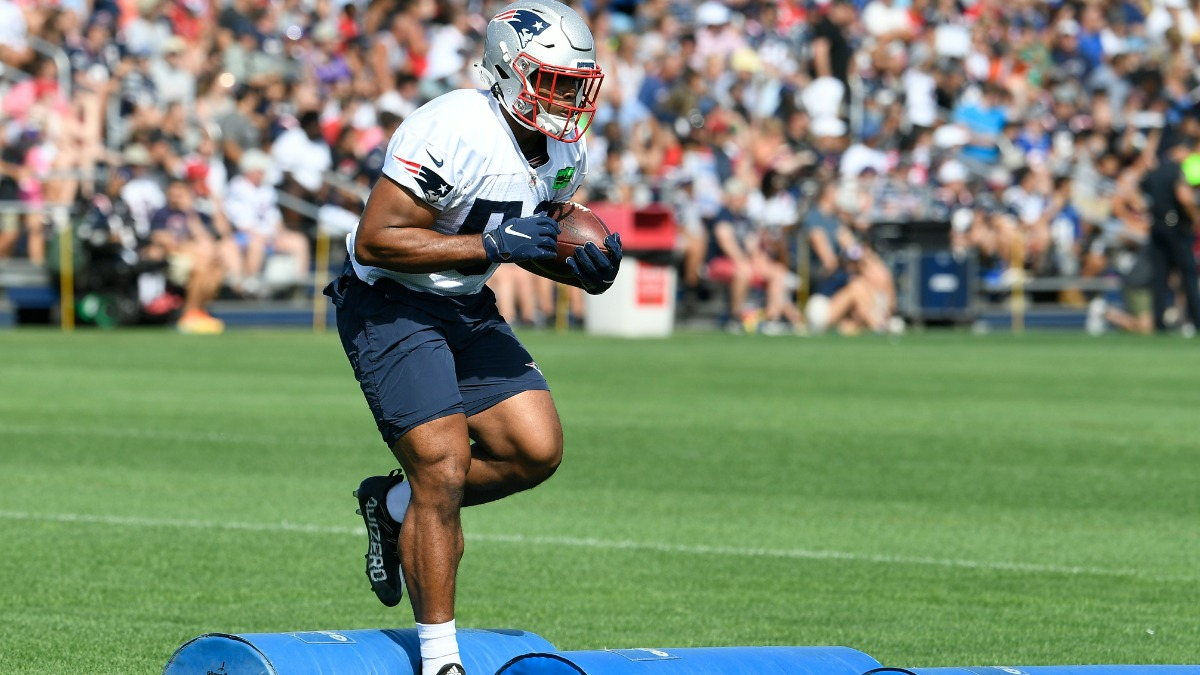 New England Patriots running back Kevin Harris