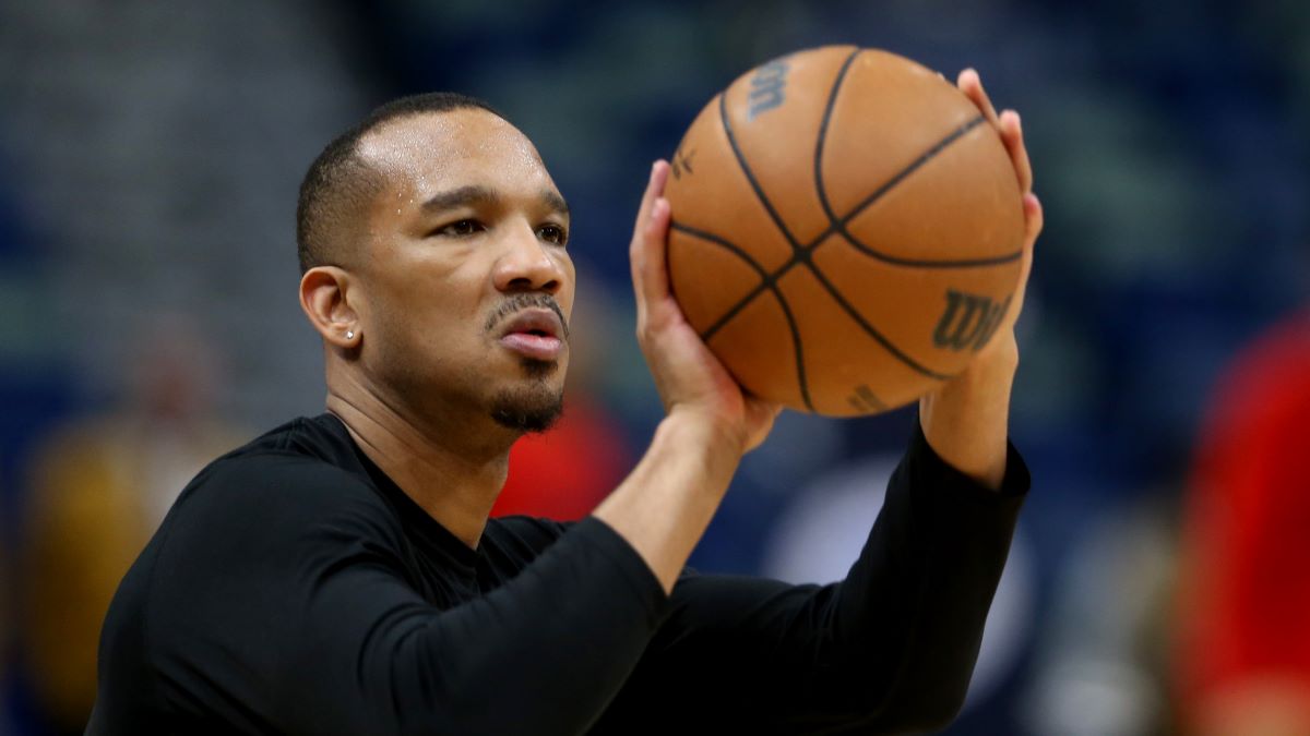 Free agent guard Avery Bradley