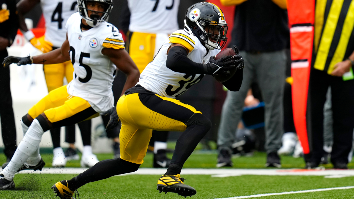 Pittsburgh Steeler safety Minkah Fitzpatrick