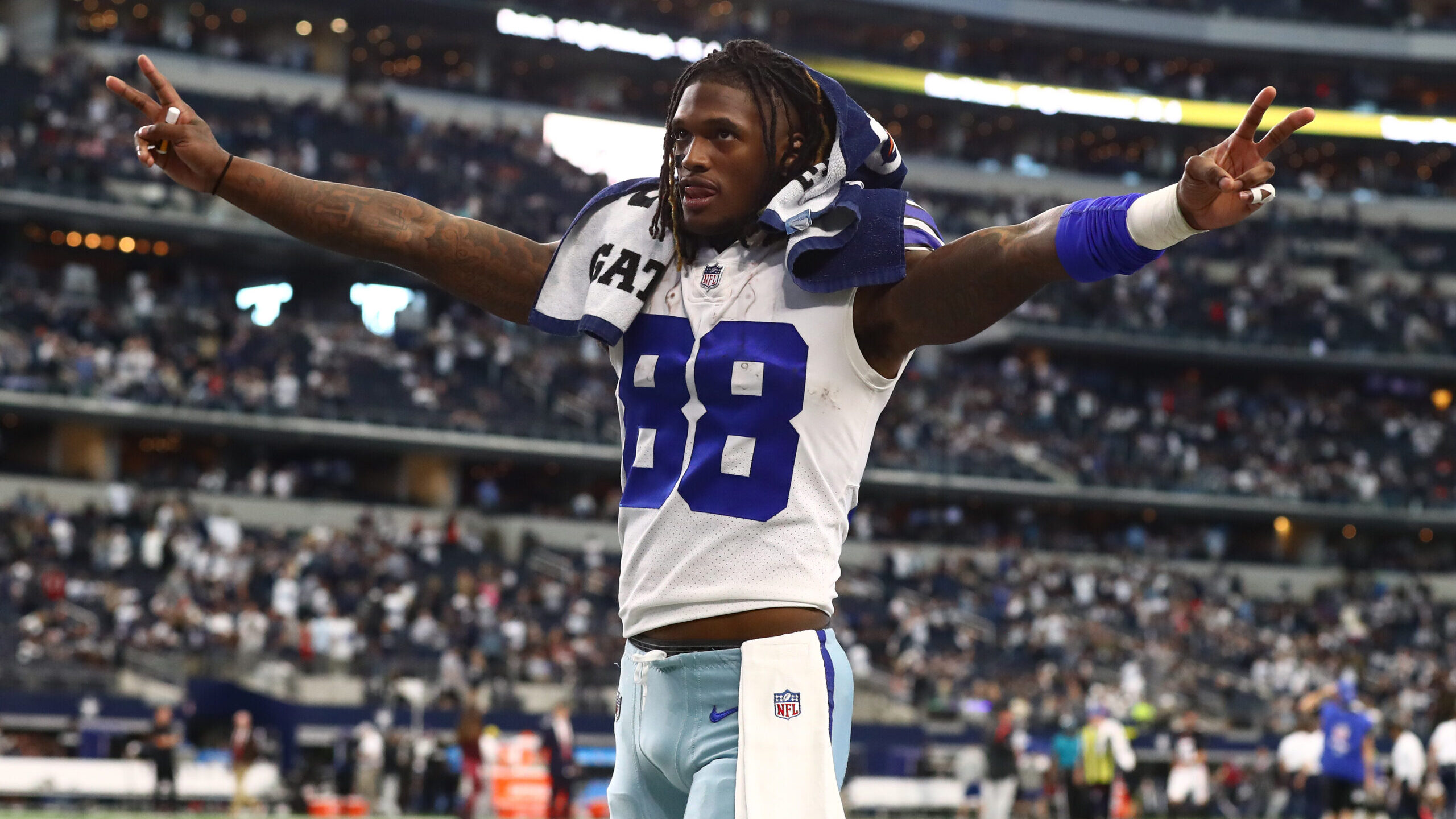 NFL: Atlanta Falcons at Dallas Cowboys