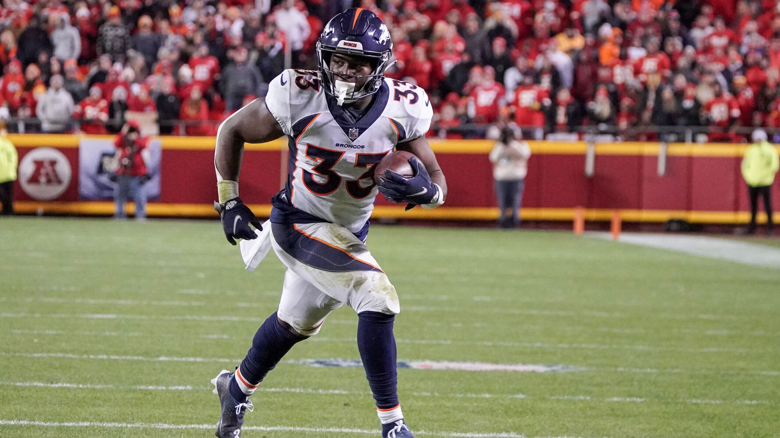 NFL: Denver Broncos at Kansas City Chiefs