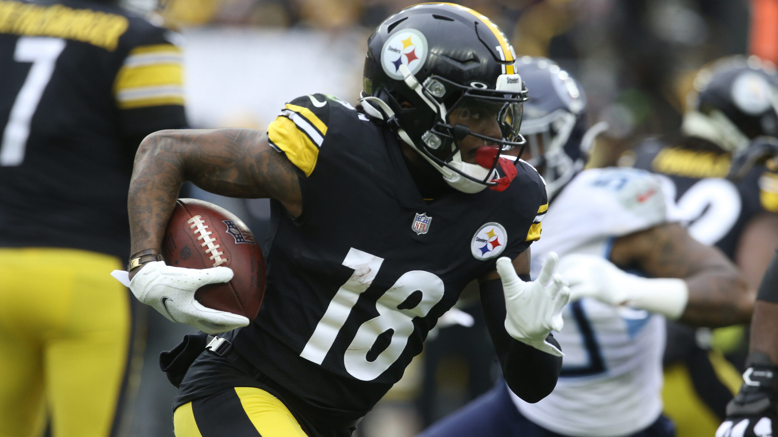 NFL: Tennessee Titans at Pittsburgh Steelers