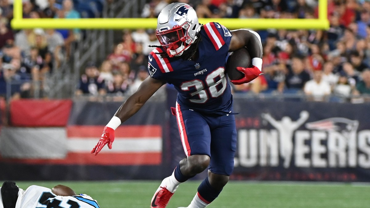New England Patriots running back Rhamondre Stevenson