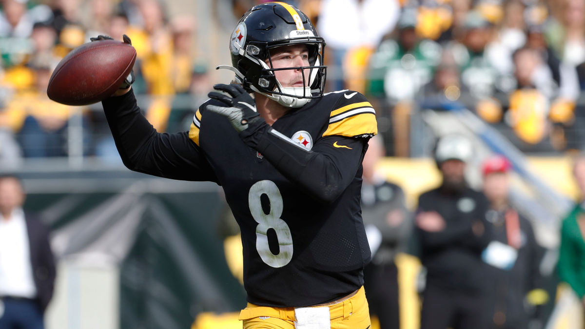 Pittsburgh Steelers quarterback Kenny Pickett