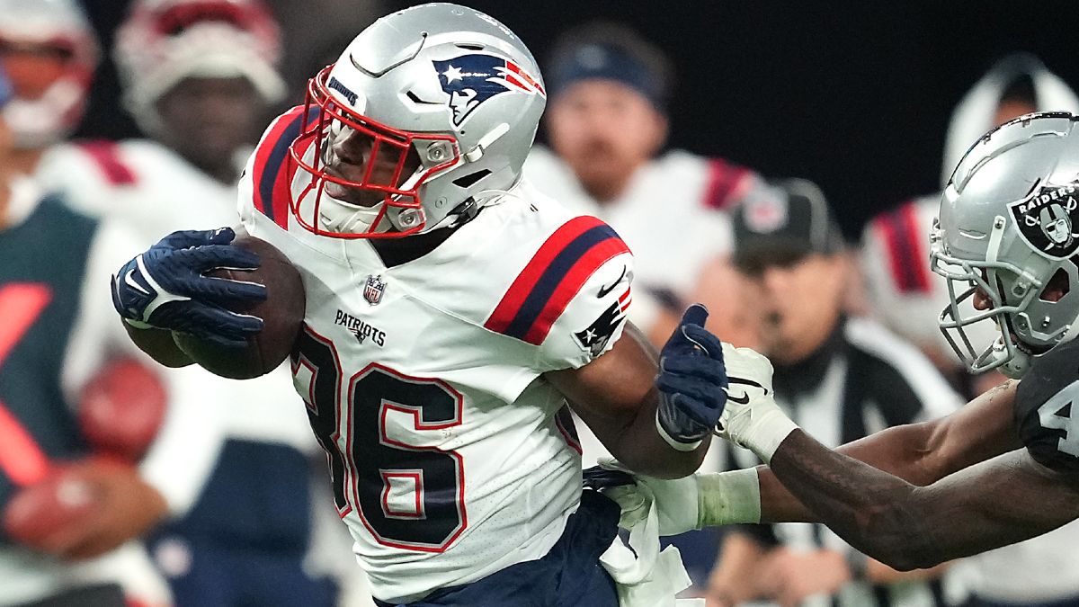 New England Patriots running back Kevin Harris