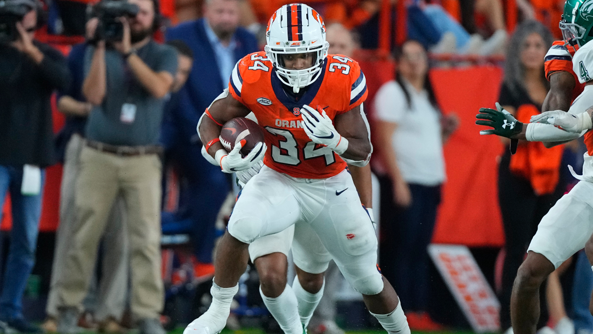 Syracuse running back Sean Tucker