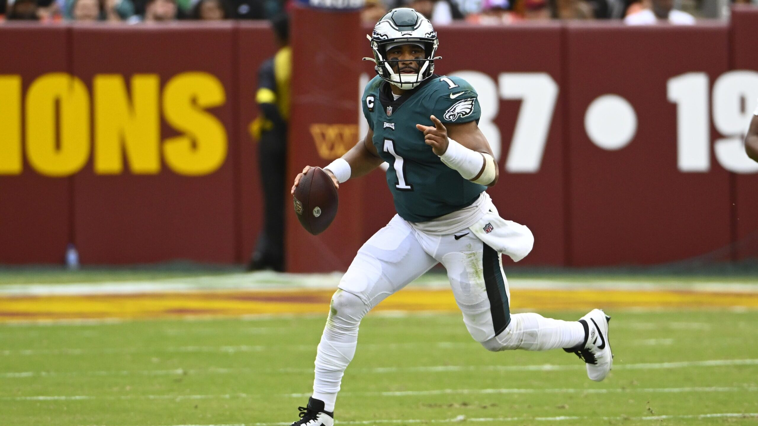 NFL: Philadelphia Eagles at Washington Commanders