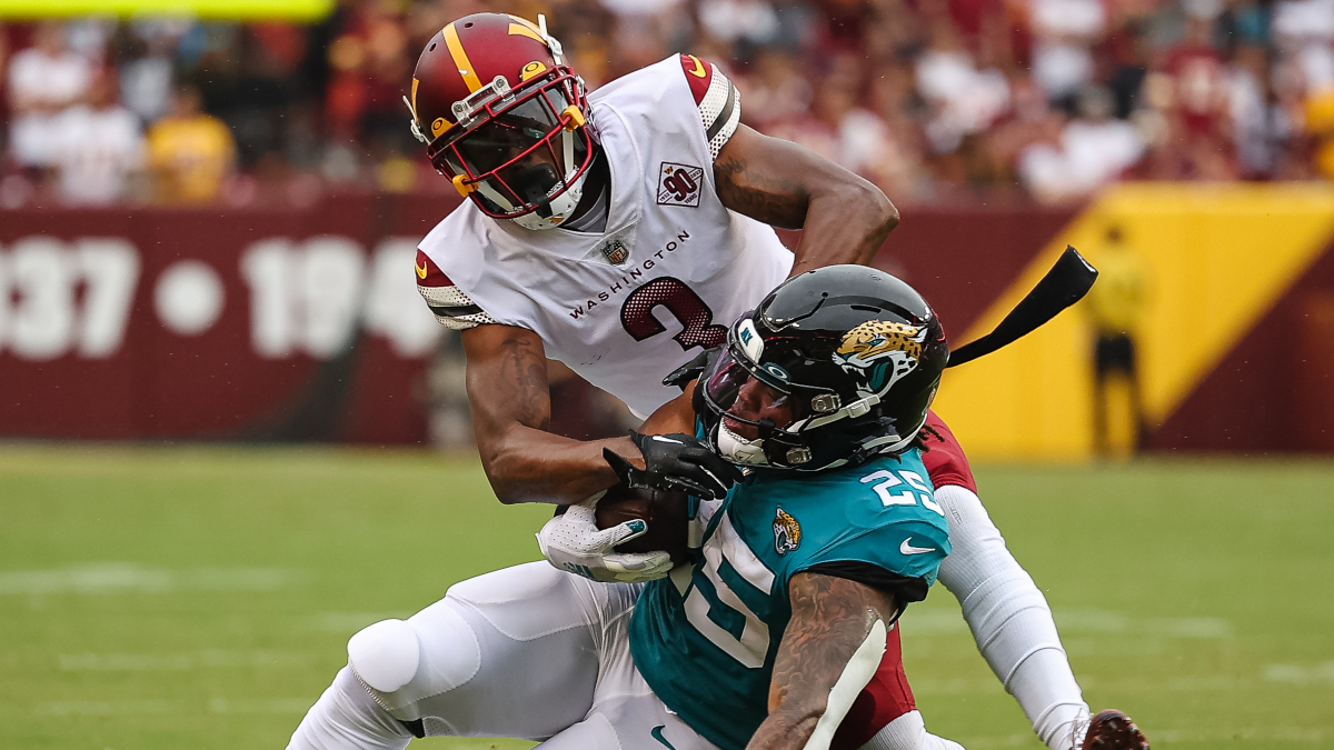 Washington Commanders cornerback William Jackson III