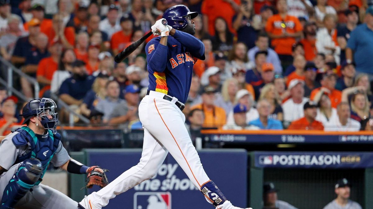 Houston Astros outfielder Yordan Álvarez