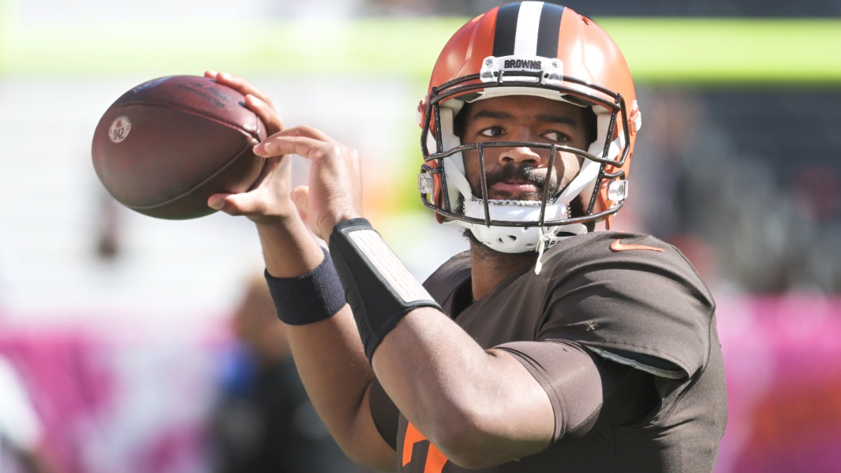 Cleveland Browns quarterback Jacoby Brissett