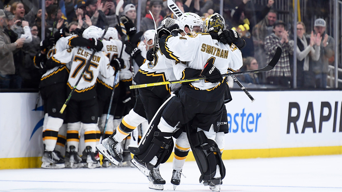 Boston Bruins goalie Jeremy Swayman