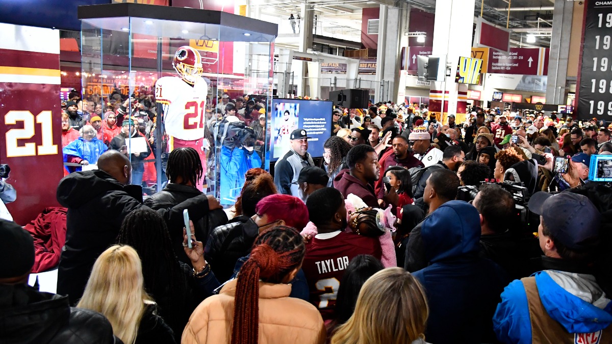 Washington Commanders statue Sean Taylor