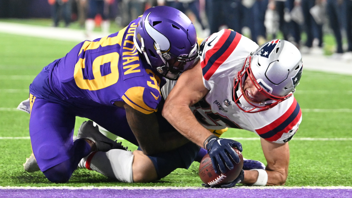New England Patriots tight end Hunter Henry