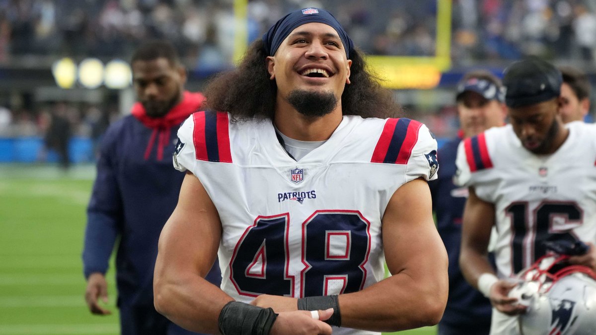 New England Patriots linebacker Jahlani Tavai