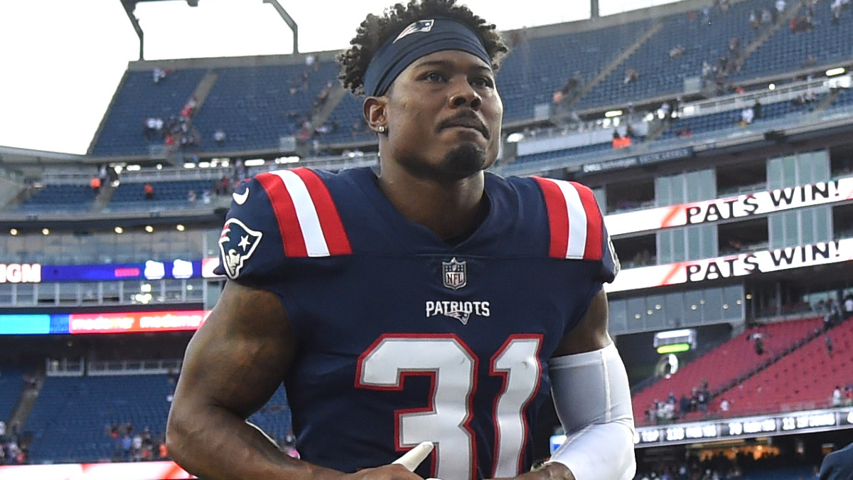 New England Patriots cornerback Jonathan Jones