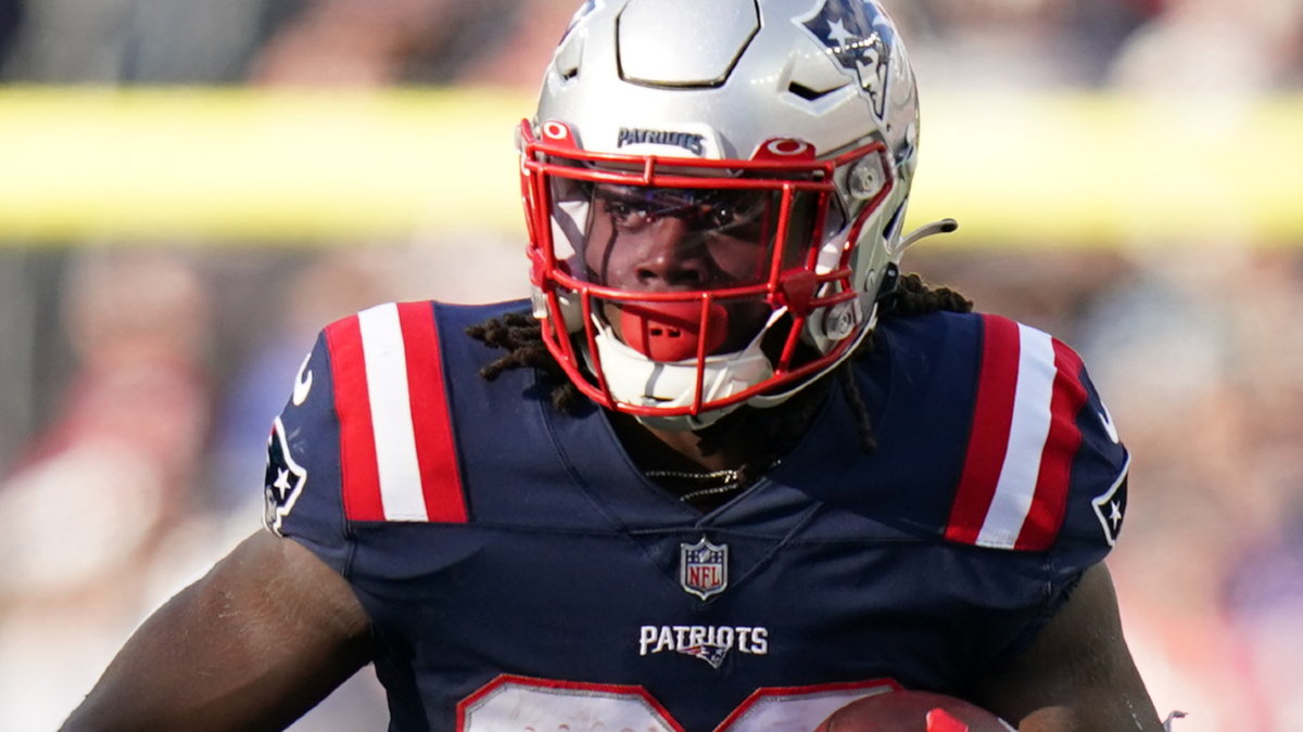 New England Patriots running back Rhamondre Stevenson