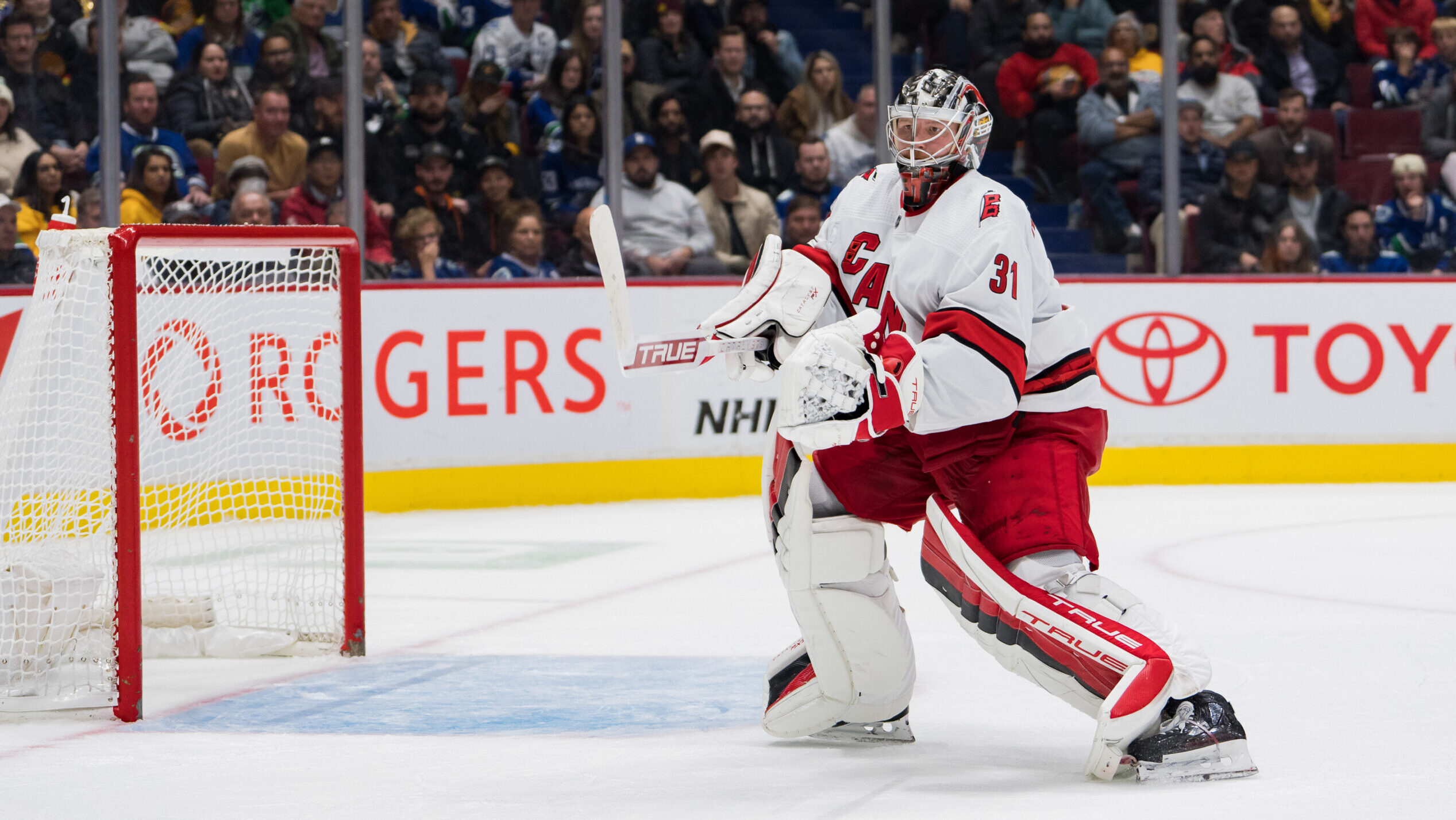 NHL: Carolina Hurricanes at Vancouver Canucks