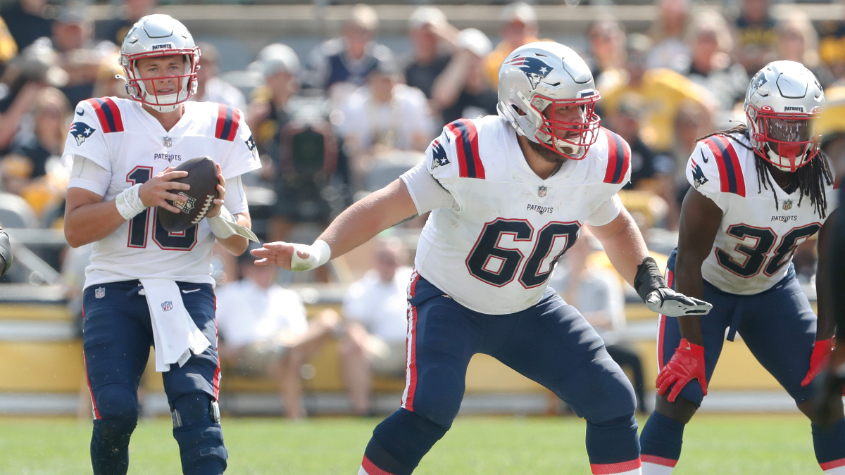New England Patriots center David Andrews