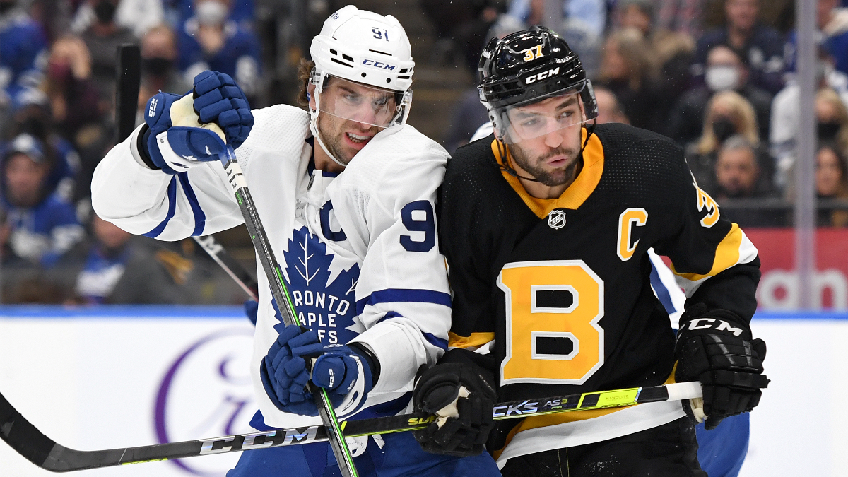 Toronto Maple Leafs forward John Tavares, Boston Bruins center Patrice Bergeron