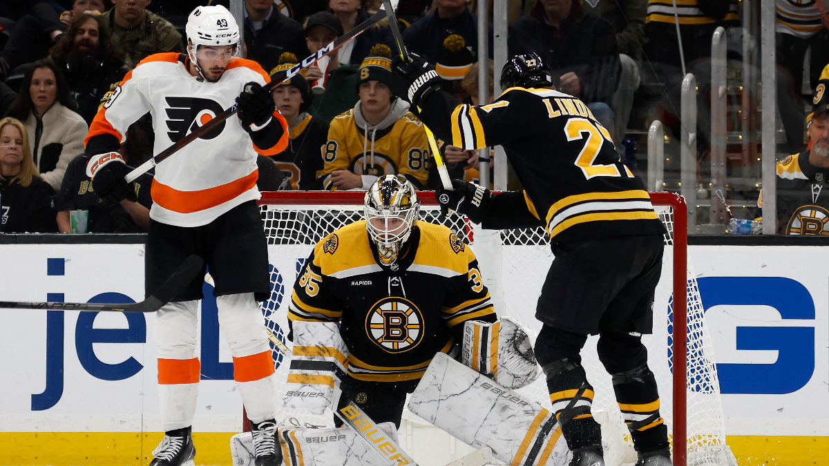 Boston Bruins goalie Linus Ullmark