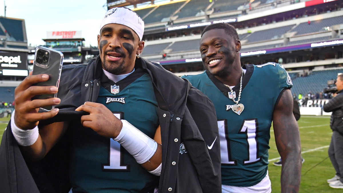 Philadelphia Eagles quarterback Jalen Hurts and wide receiver A.J. Brown