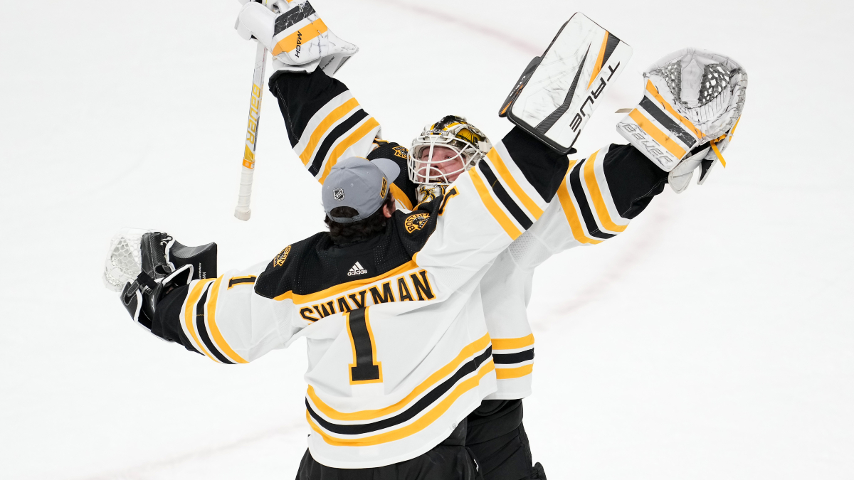 Boston Bruins goalies Linus Ullmark and Jeremy Swayman