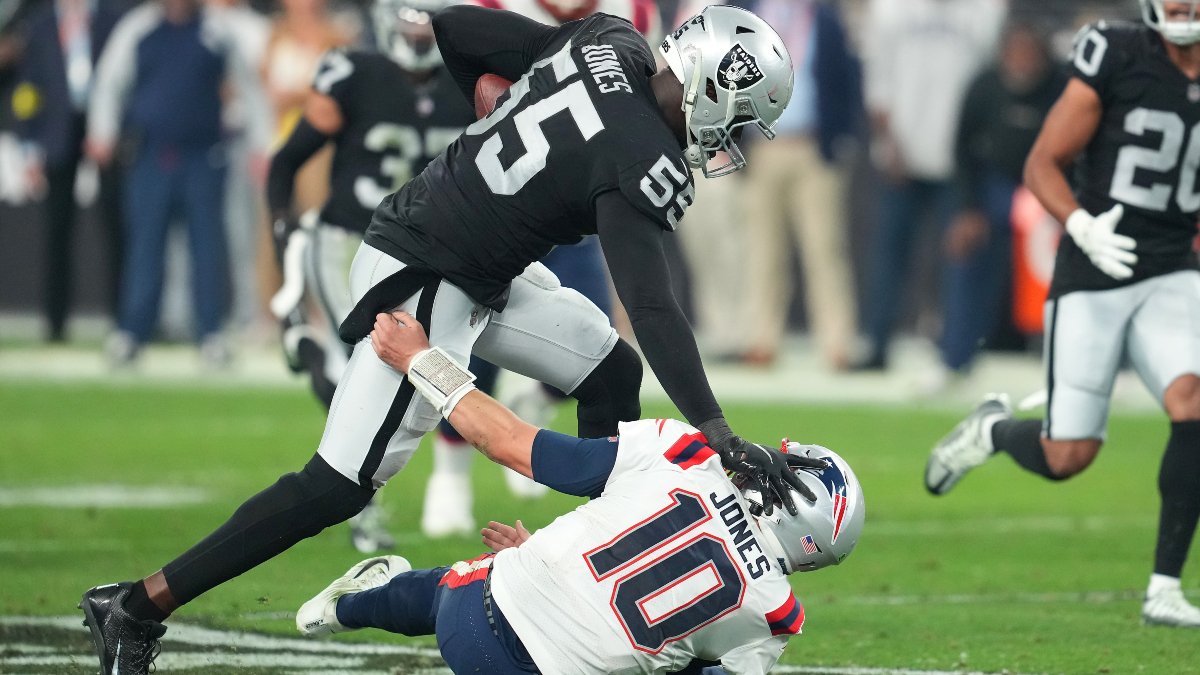 Las Vegas Raiders defensive end Chandler Jones