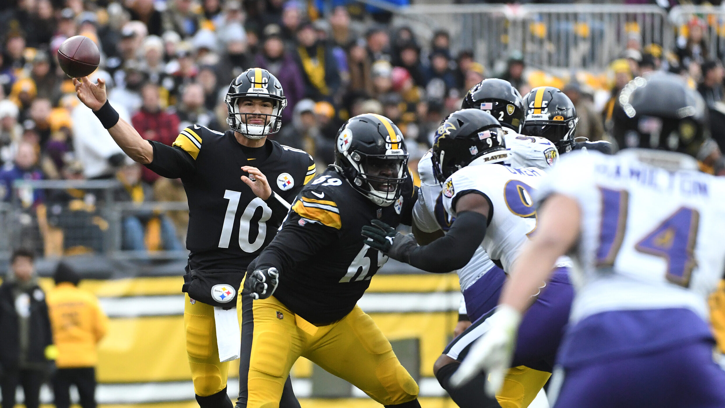 NFL: Baltimore Ravens at Pittsburgh Steelers