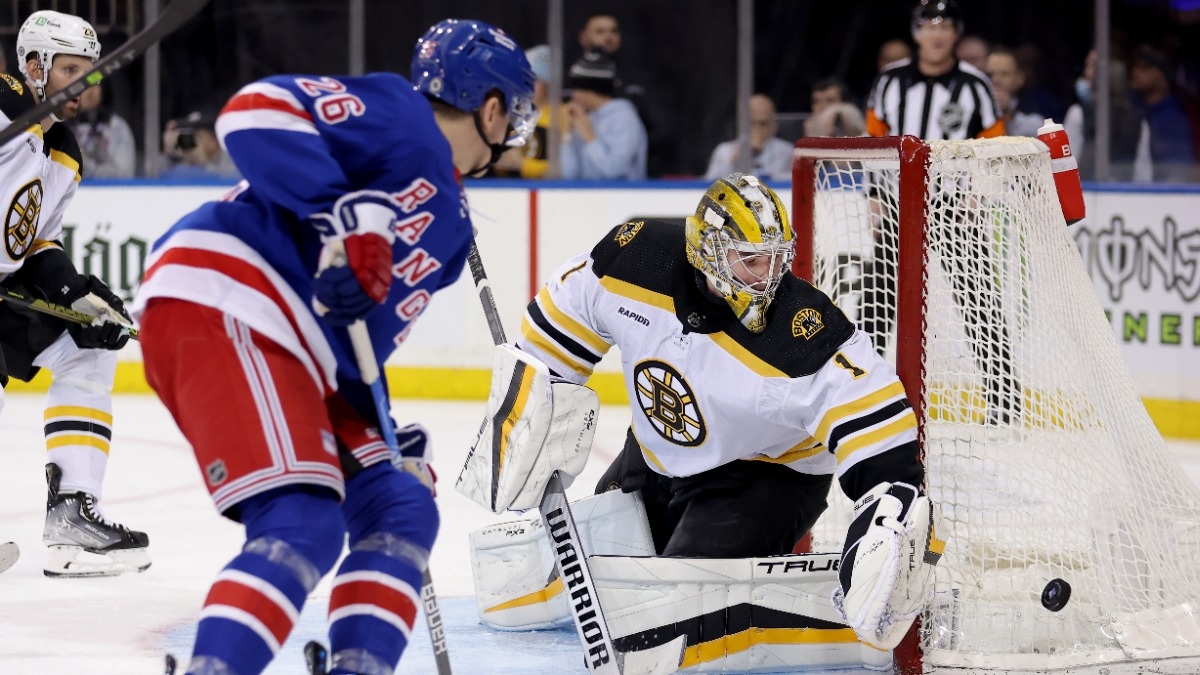 Boston Bruins goalie Jeremy Swayman