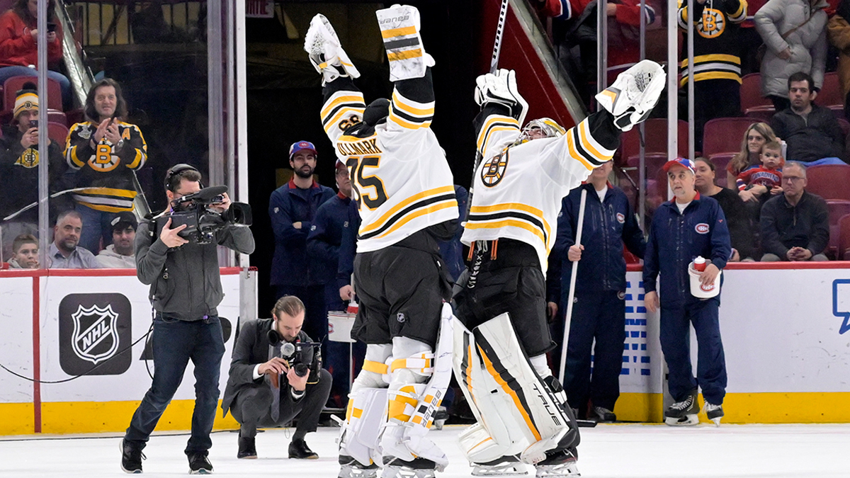 Boston Bruins goalies Jeremy Swayman and Linus Ullmark