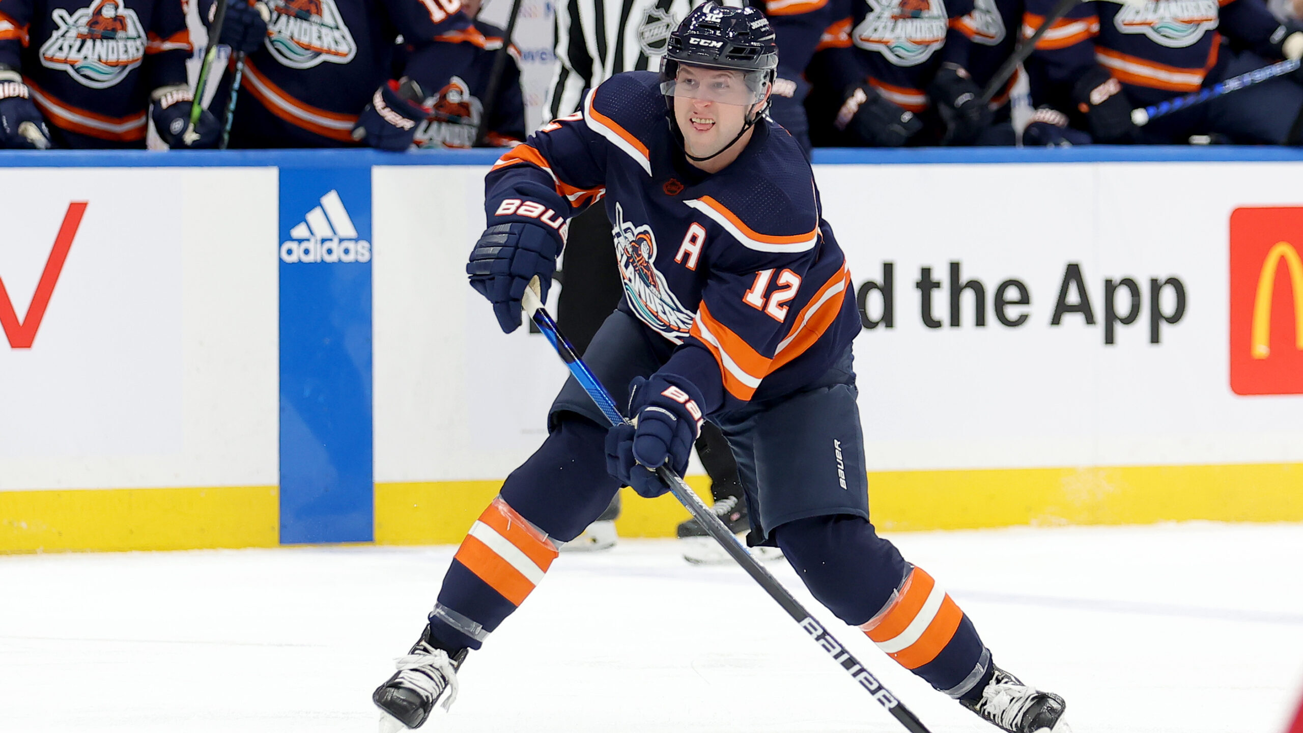 NHL: Carolina Hurricanes at New York Islanders