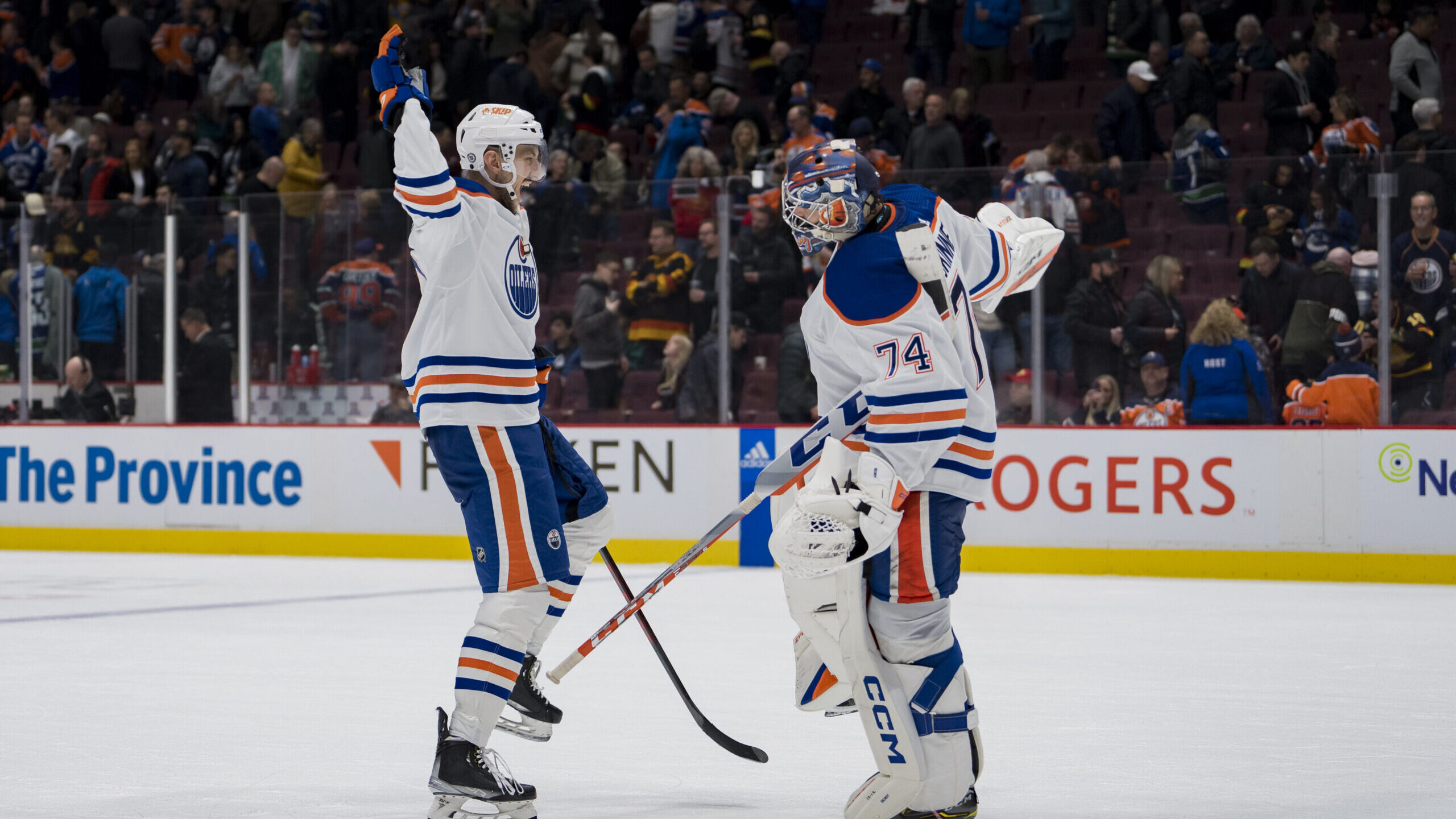 NHL: Edmonton Oilers at Vancouver Canucks