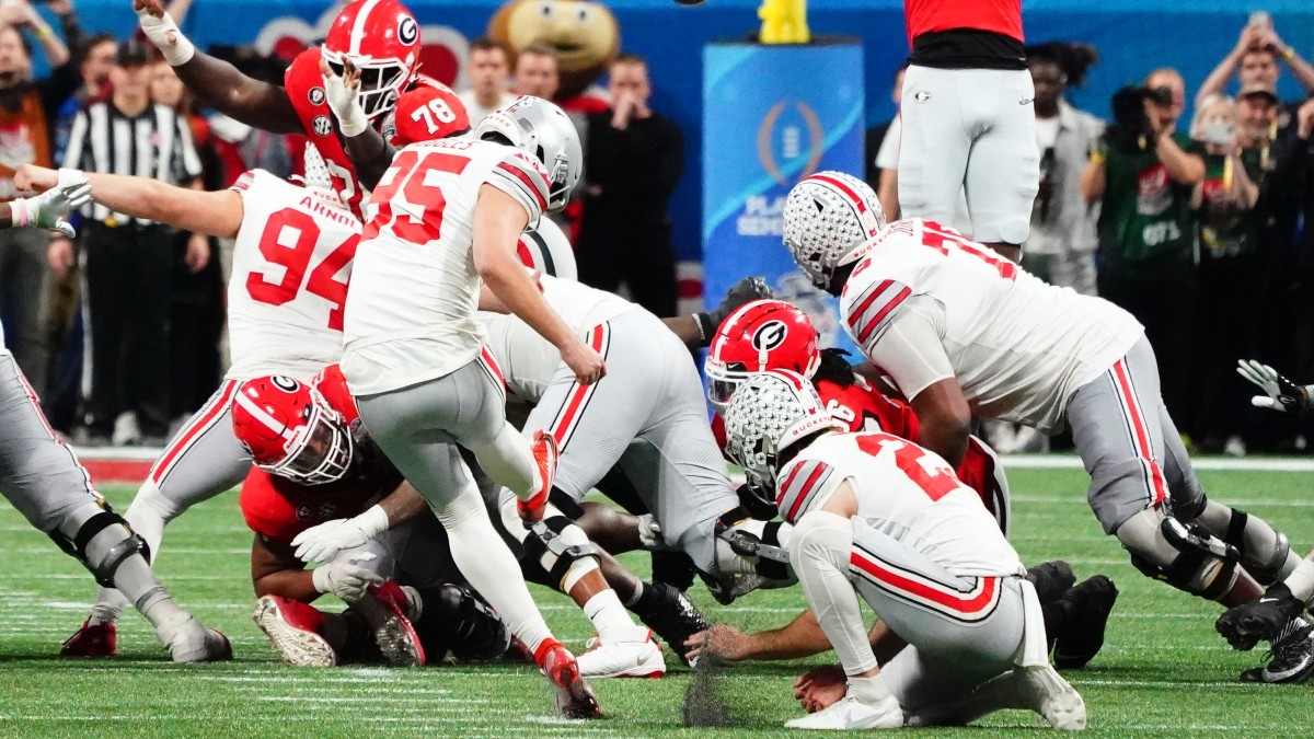 Ohio State kicker Noah Ruggles