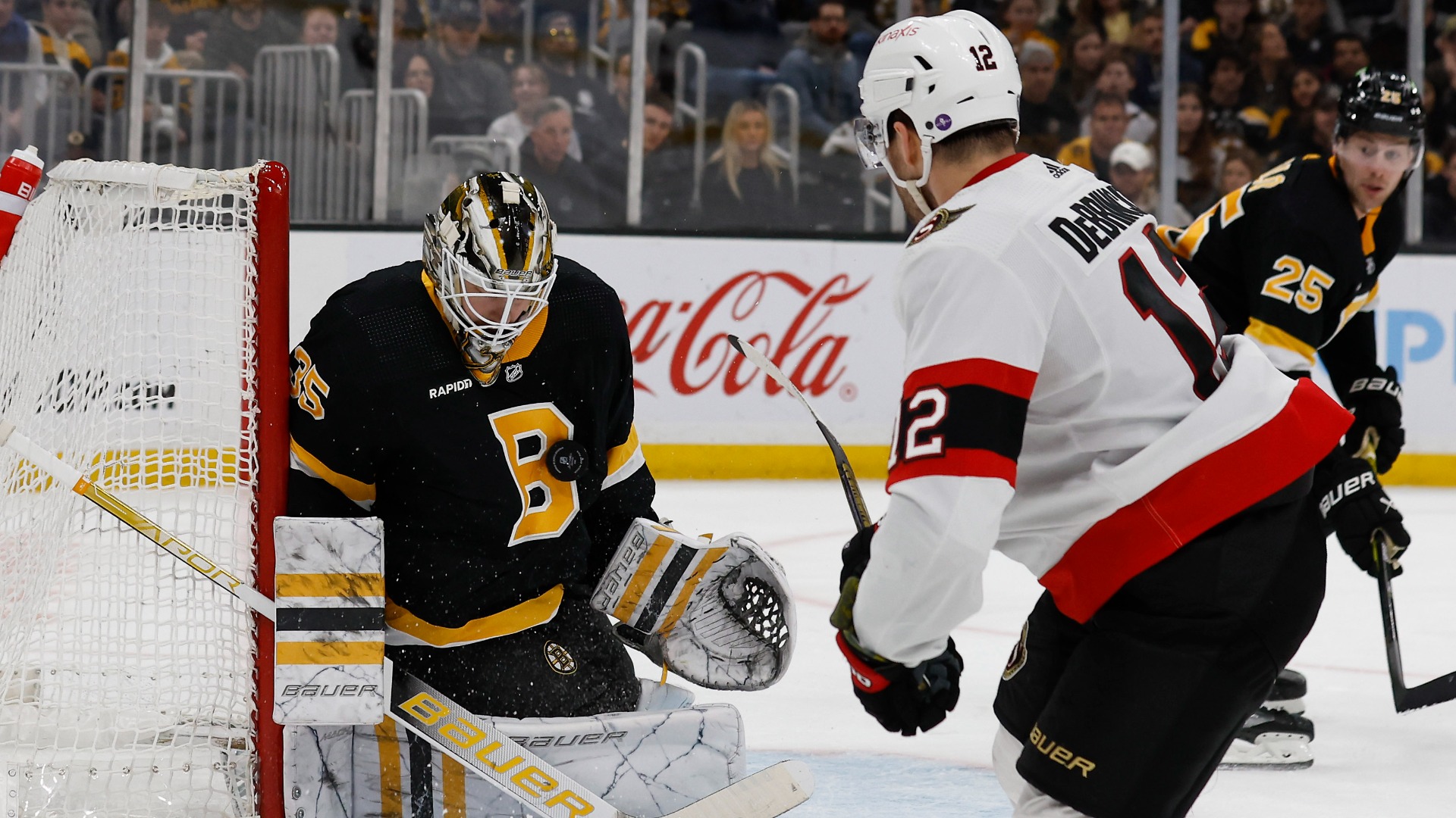 Boston Bruins goaltender Linus Ullmark