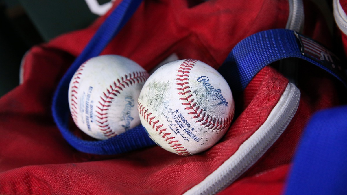 Major League Baseball baseballs