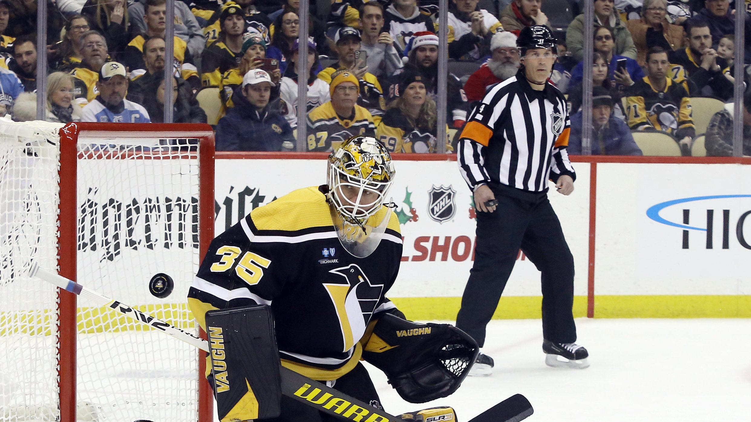 NHL: New York Rangers at Pittsburgh Penguins