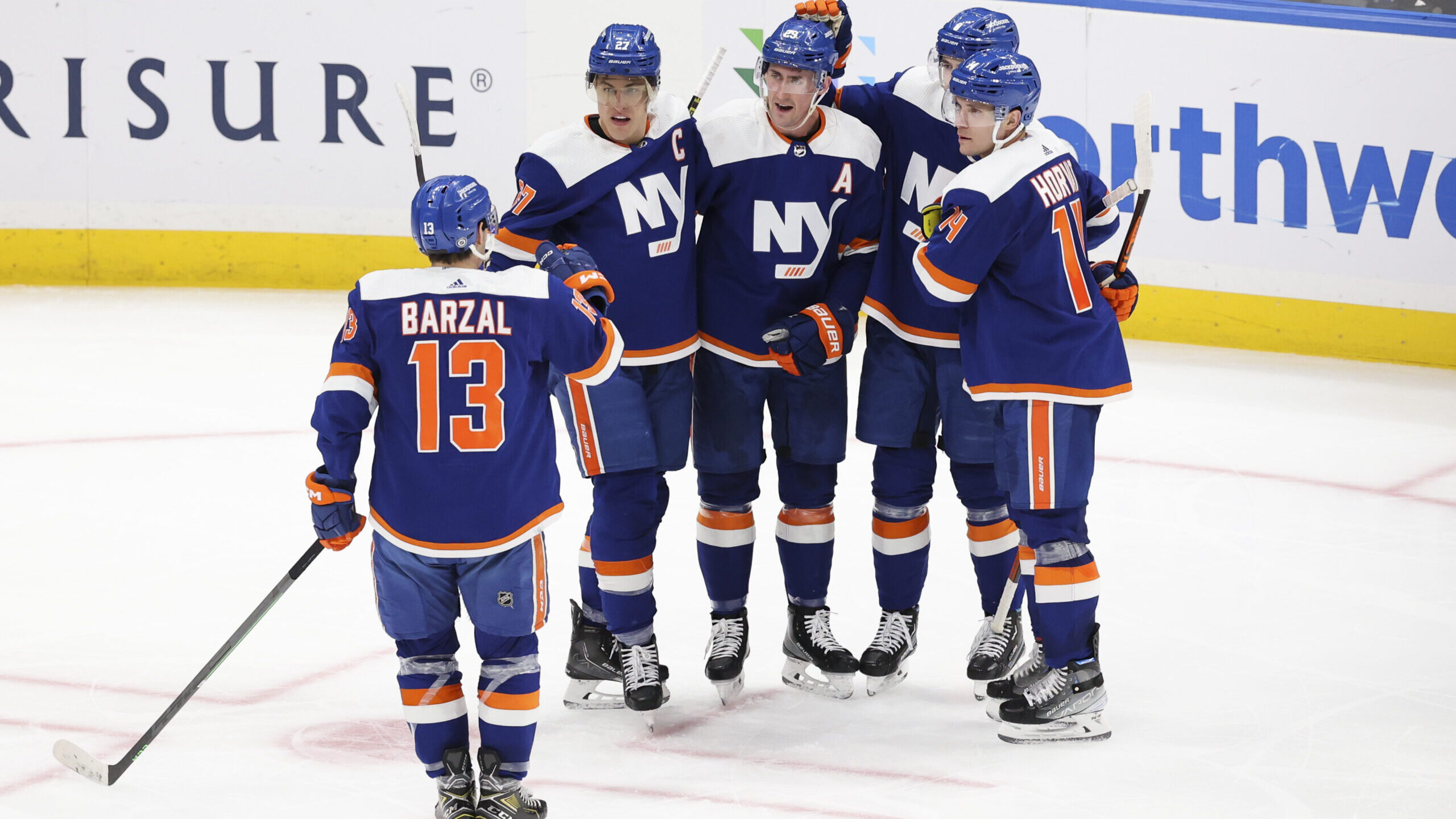 NHL: Ottawa Senators at New York Islanders