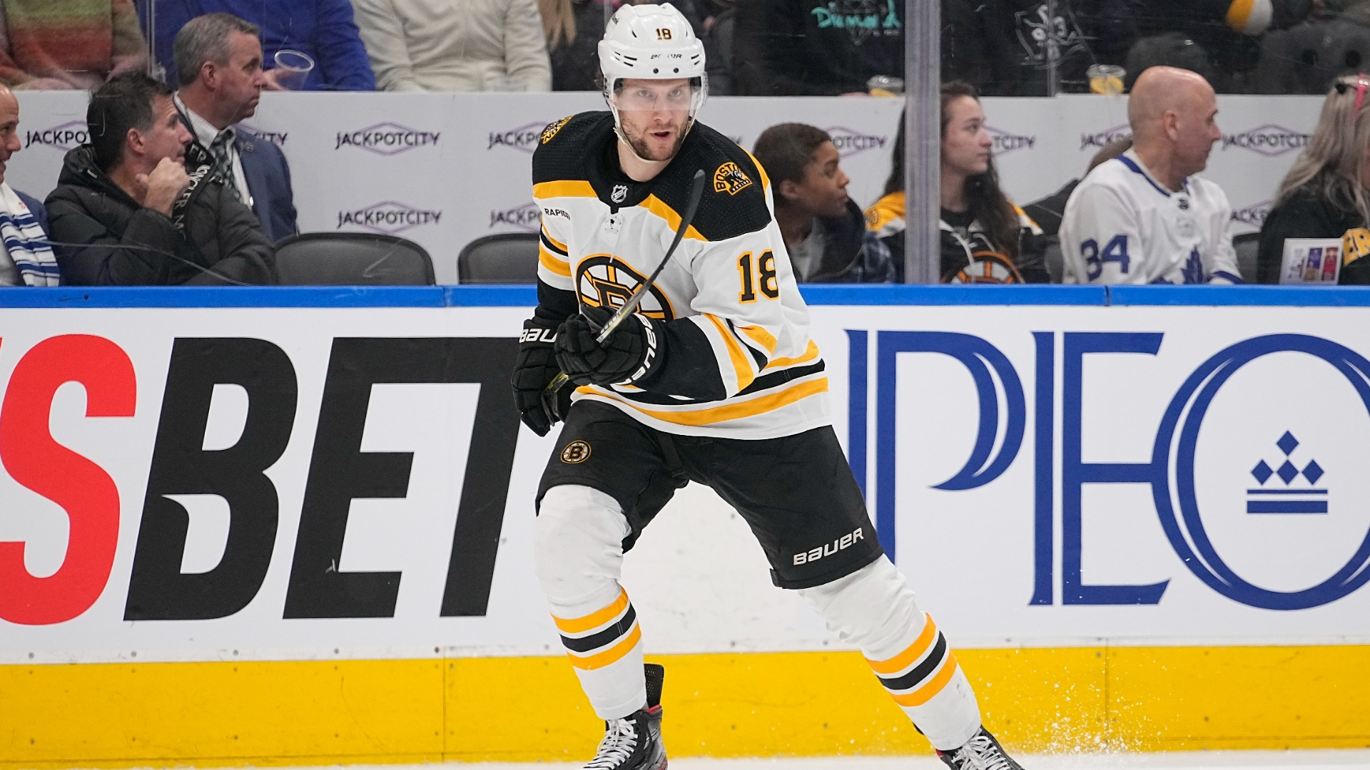 Boston Bruins forward Pavel Zacha