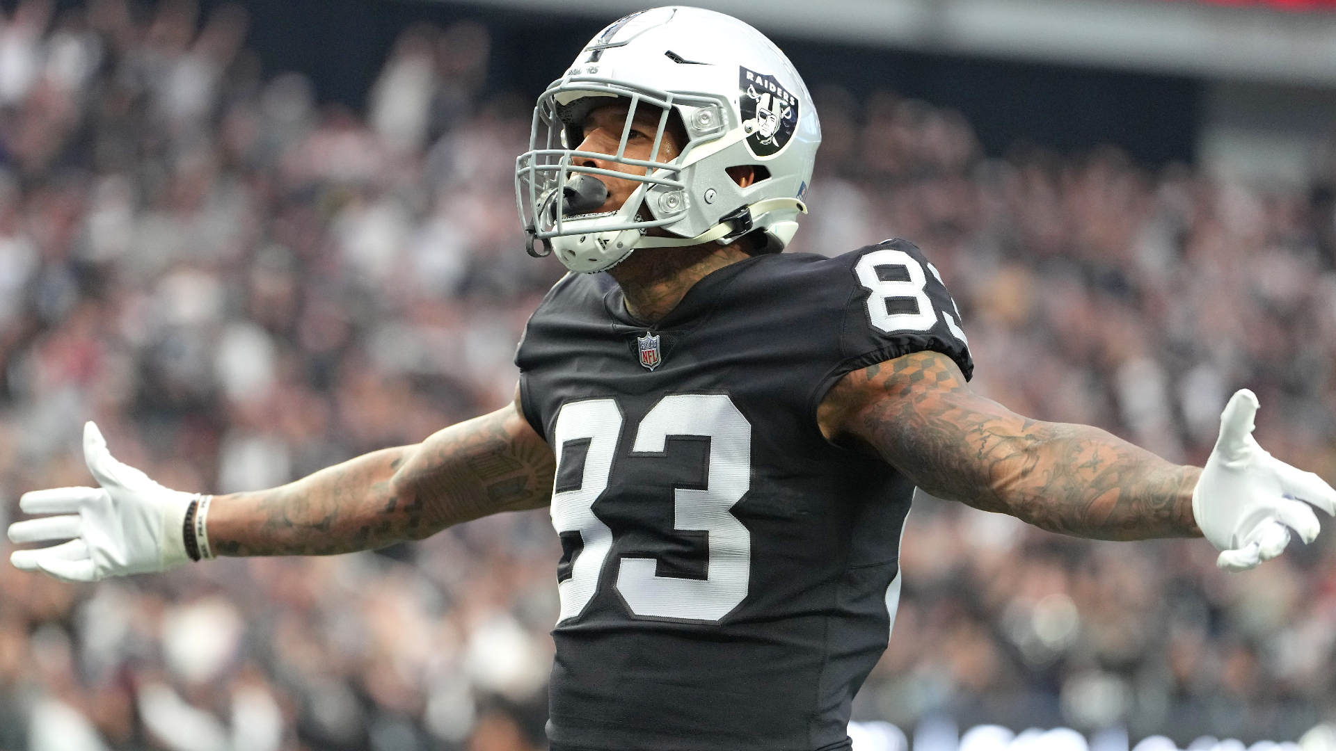 Las Vegas Raiders tight end Darren Waller