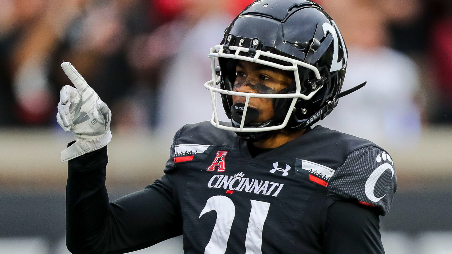 Cincinnati Bearcats wide receiver Tyler Scott