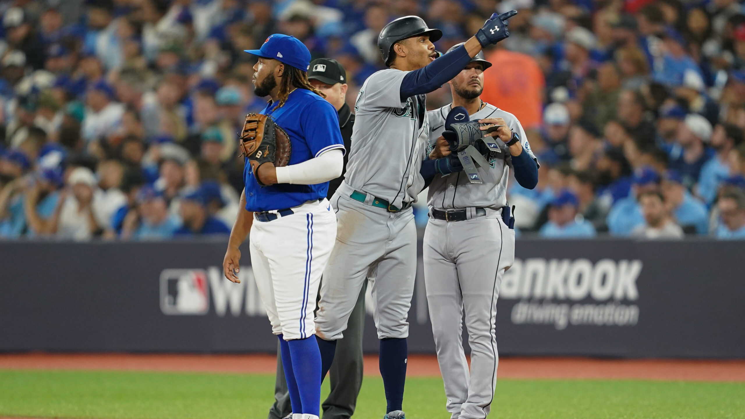 MLB: Wild Card-Seattle Mariners at Toronto Blue Jays