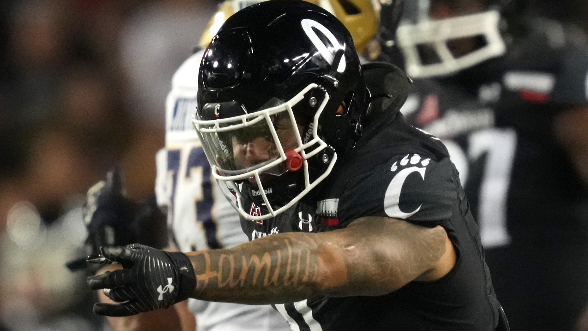 Cincinnati linebacker Ivan Pace Jr.