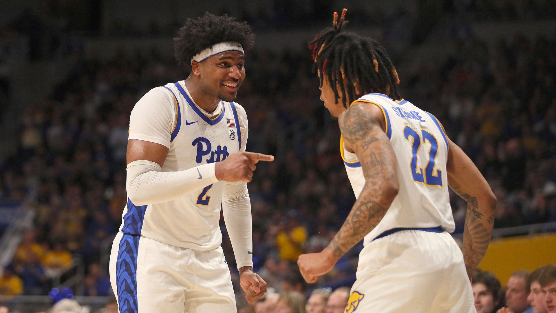 Pittsburgh Panthers guard Nike Sibande, forward Blake Hinson