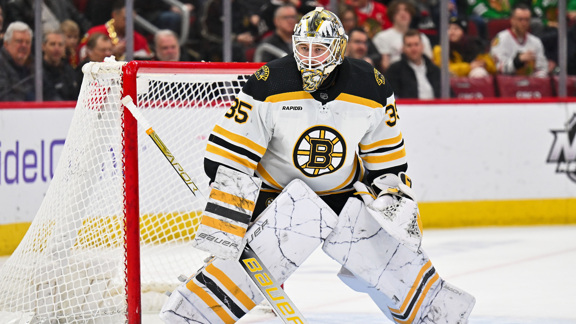 Boston Bruins goalie Linus Ullmark