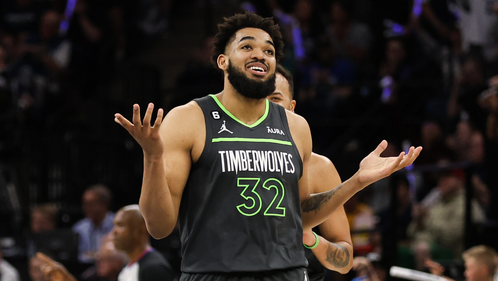 NBA: Oklahoma City Thunder at Minnesota Timberwolves