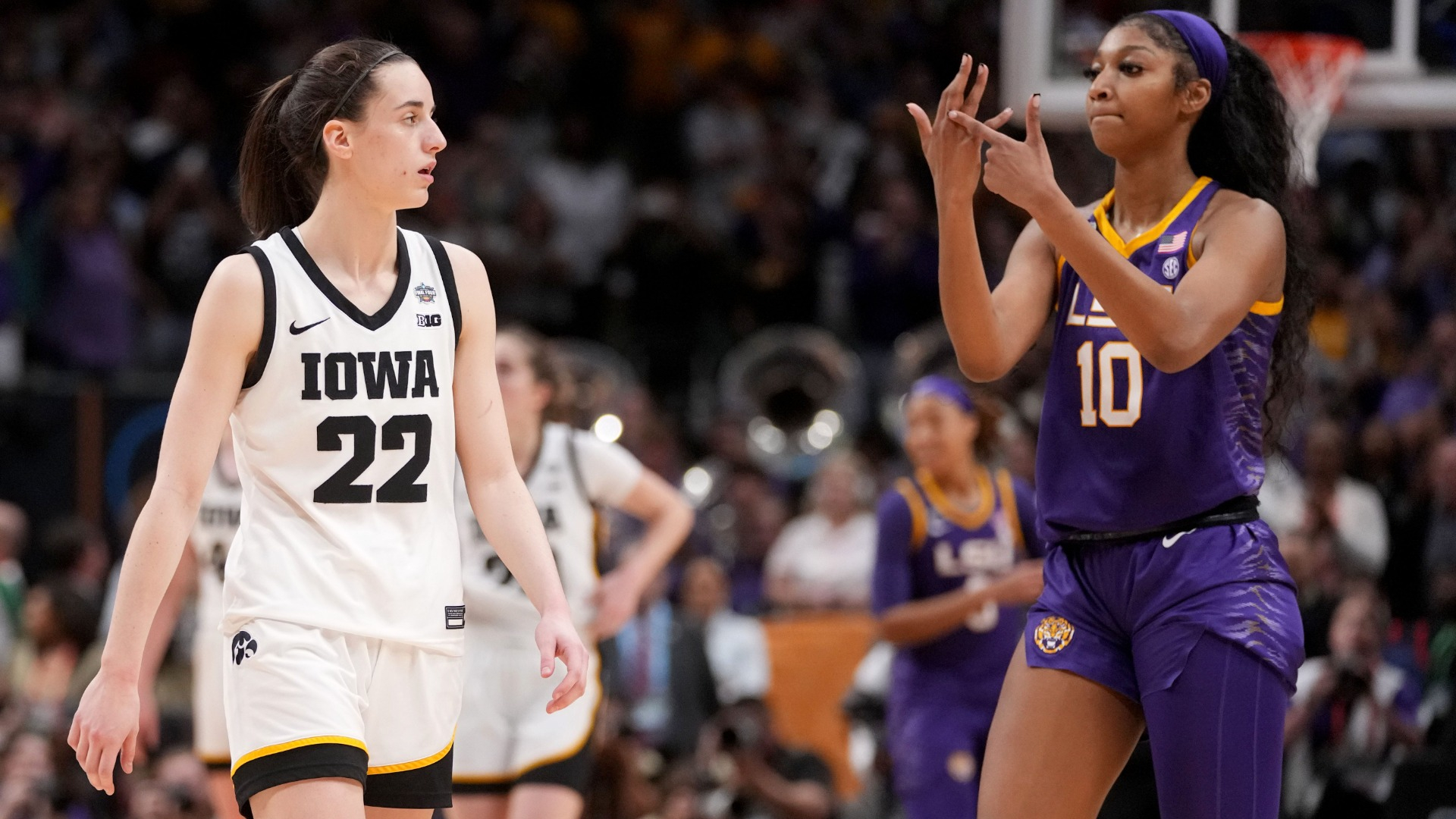 Iowa's Caitlin Clark and LSU's Angel Reese