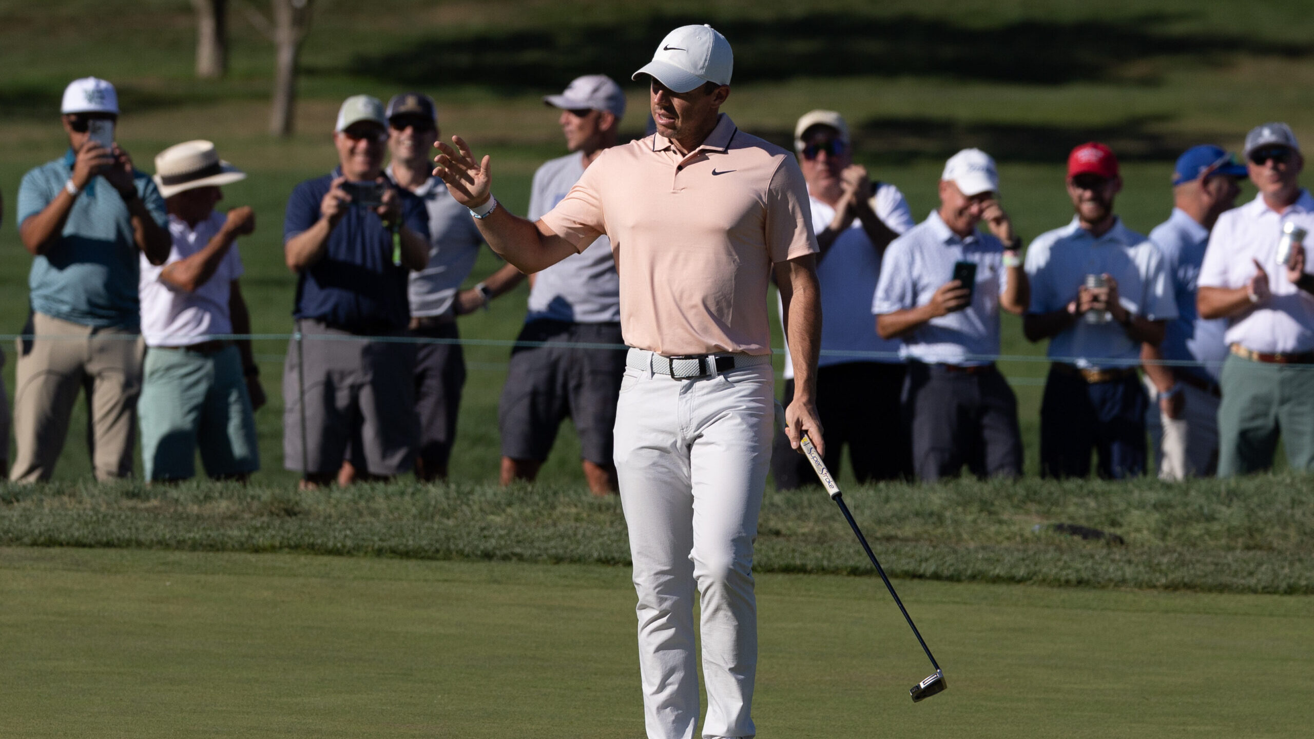 PGA: BMW Championship - First Round