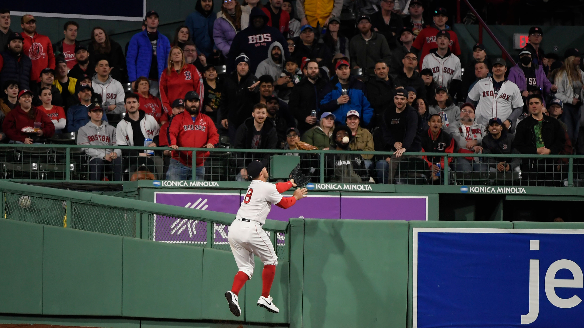 Boston Red Sox center fielder Adam Duvall