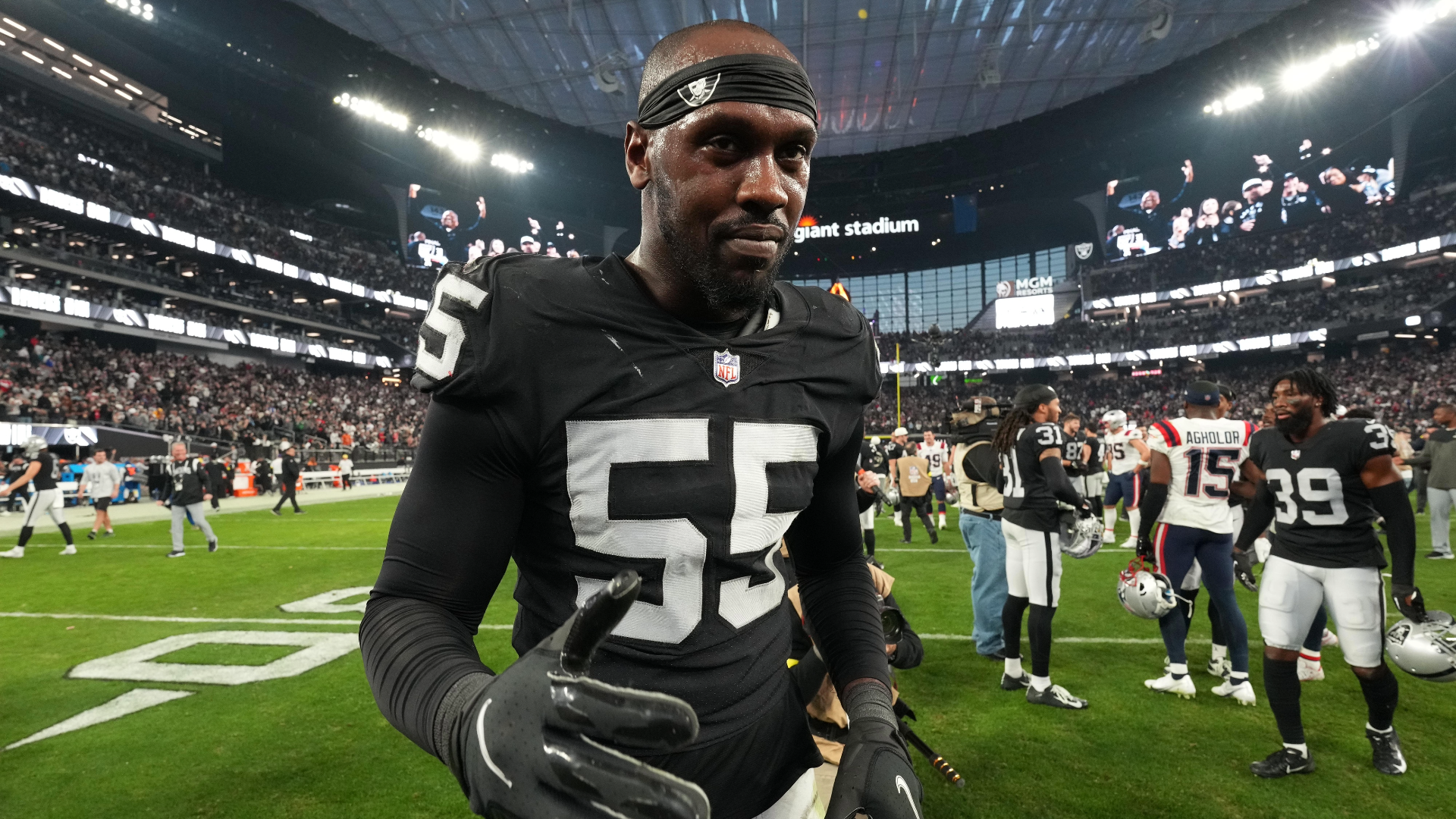 Las Vegas Raiders defensive end Chandler Jones